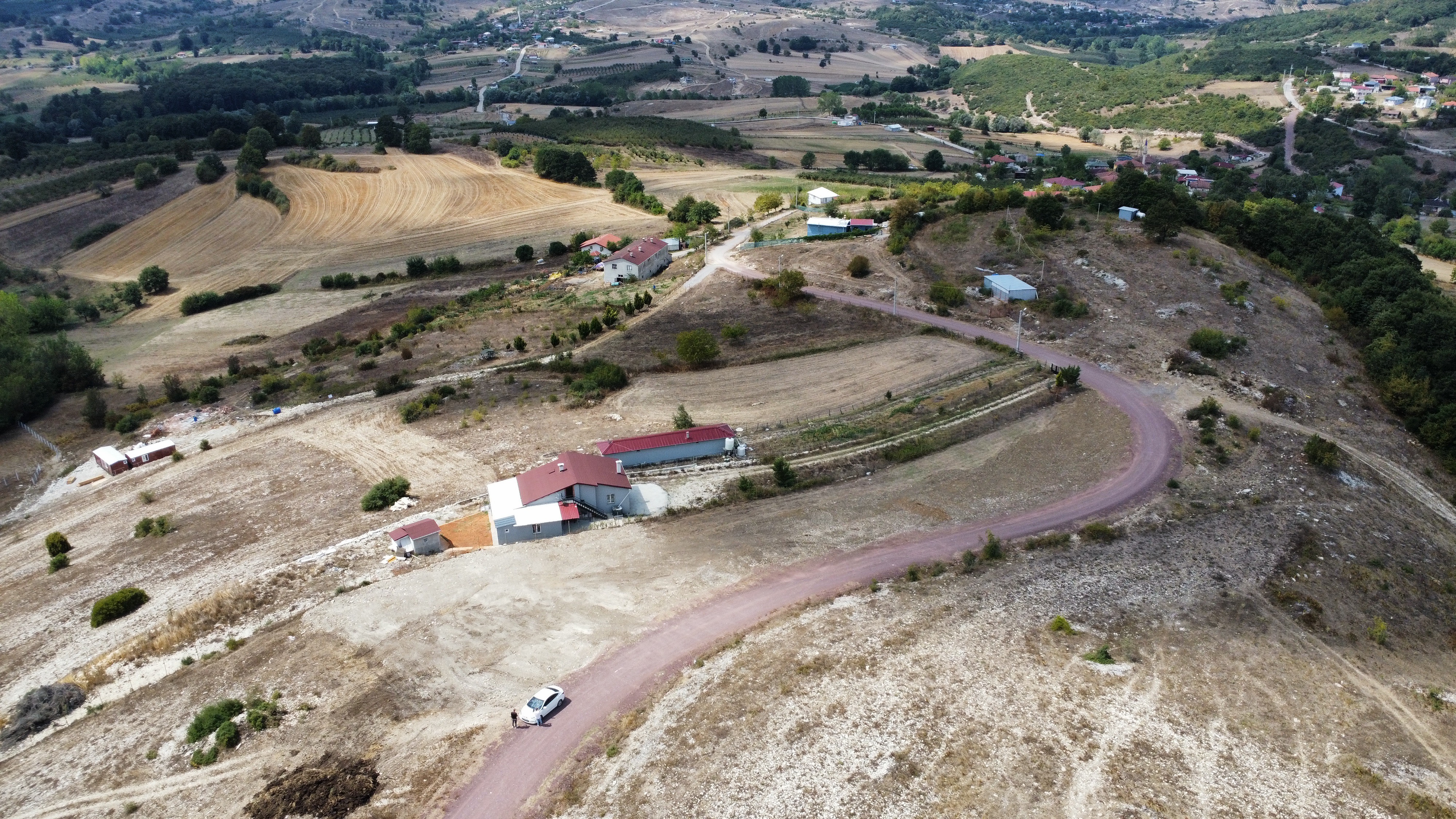 Kocaeli Kandıra Gebeşler'de Satılık Resmi Yollu Tarla